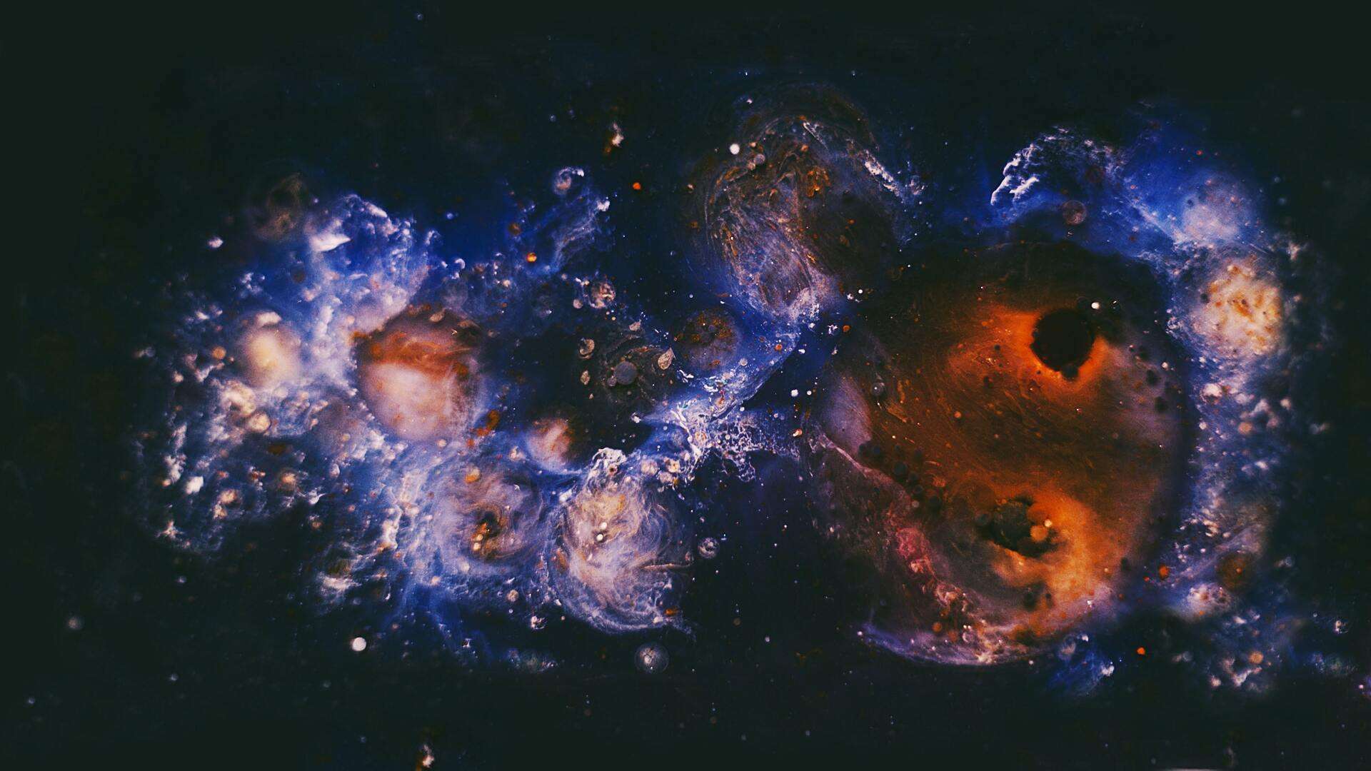 Blue and brown milky way galaxy - Miriam Espacio (pexels.com)